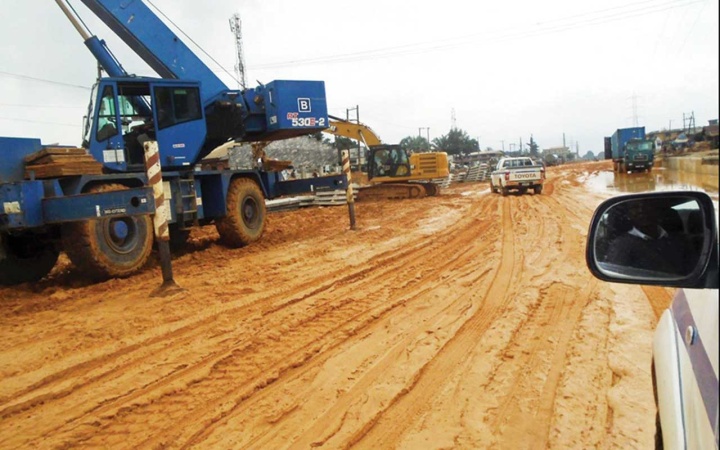 17 contractors pocketed N2.4b for unfinished projects ? Report