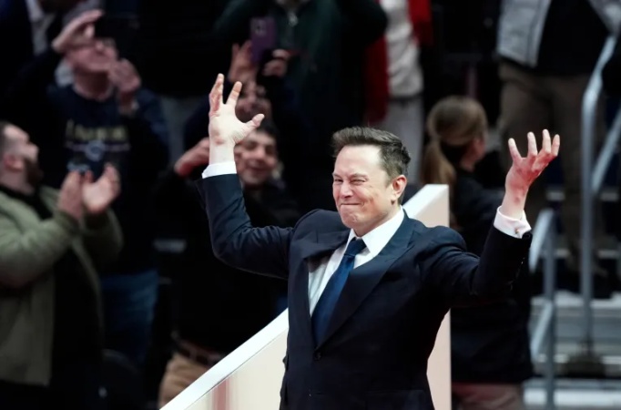 ?Coup? accusations as Elon Musk tightens grip on US gov?t