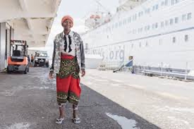Mother?s tumor removed through a chance encounter with Mercy Ships