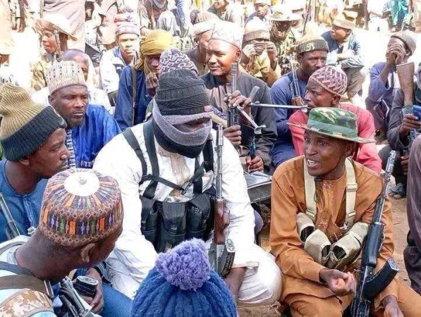 Notorious bandit leaders surrender, lay down arms in Katsina