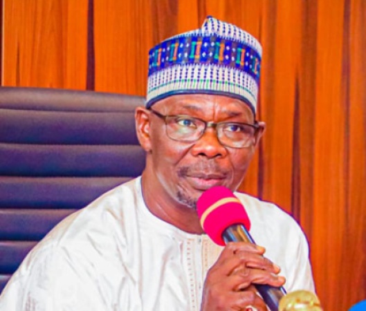 How I got a job in US without presenting any certificate ? Governor Sule