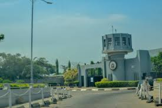Robbers raid UI hall, dispossess students of valuables