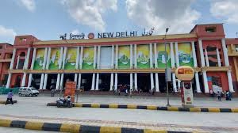  At least 15 killed, others injured during stampede at Indian train station