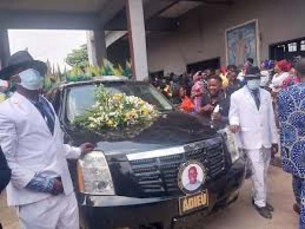 Tears as Onitsha buries slain lawmaker, Azuka