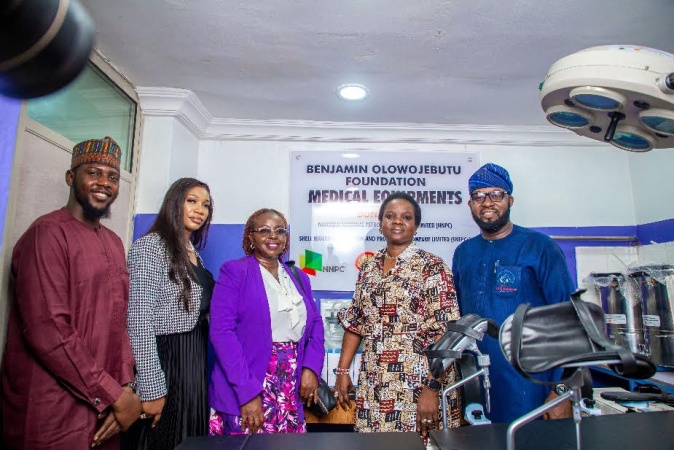 NNPC-SNEPCo donates medical equipment to support medical surgeries in Nigeria