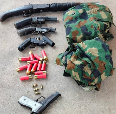 Police bust kidnapper?s hideout, recover arms, military uniform in Delta