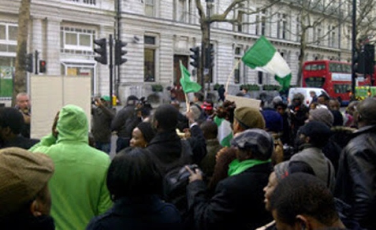 Visa scams: Nigerians in UK unmask 30 suspected fraudsters, report them to the authorities