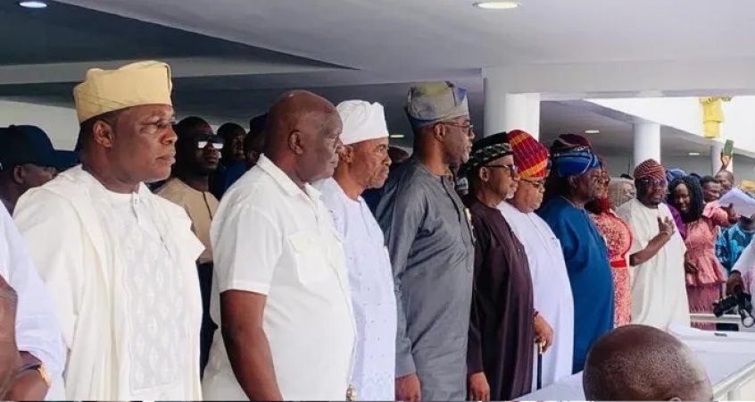 Adeleke swears in 30 newly elected LG chairmen, 332 councillors