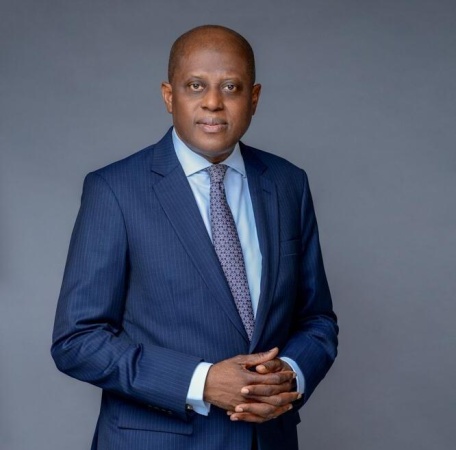 FG is supporting the naira, not defending it