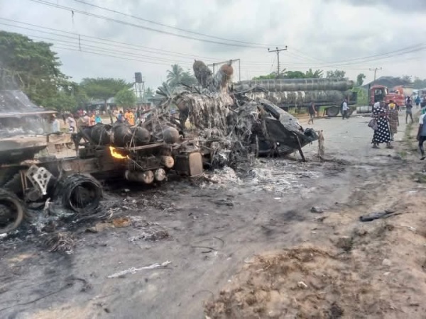 Angry youths on rampage as soldier allegedly kills one in Akwa Ibom