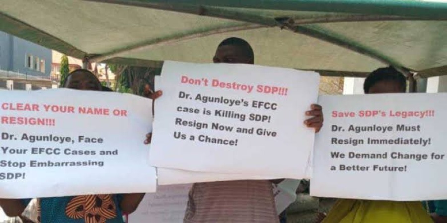 El-Rufai?s supporters storm SDP secretariat, demand national secretary?s removal