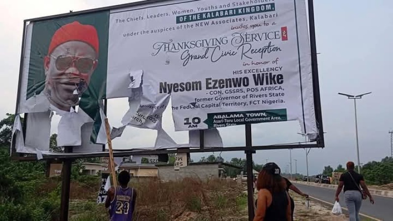 Rivers crisis: Angry protesters destroy Wike?s billboards