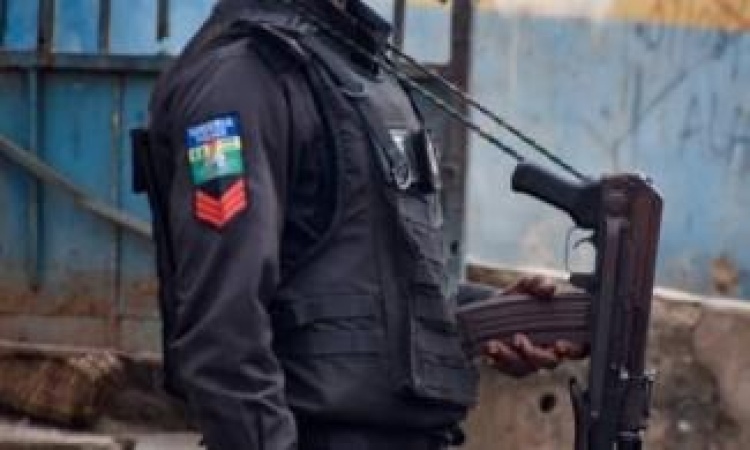 Policeman shoots teenage driver dead for not stopping at checkpoint