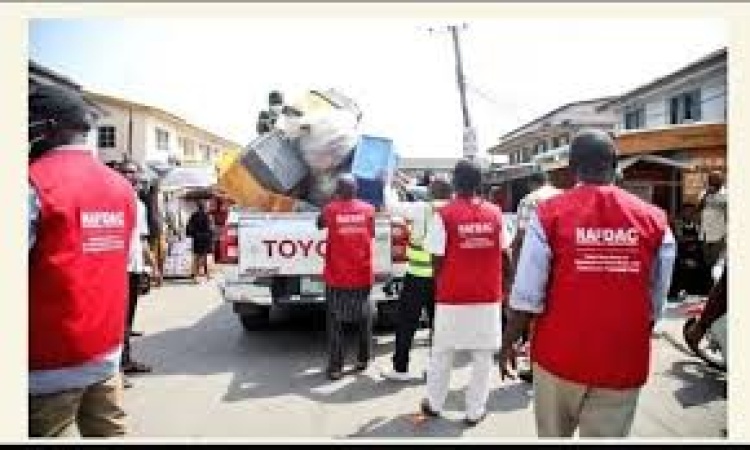 Woman cries out to govt, accuses NAFDAC of looting her boutique in Onitsha