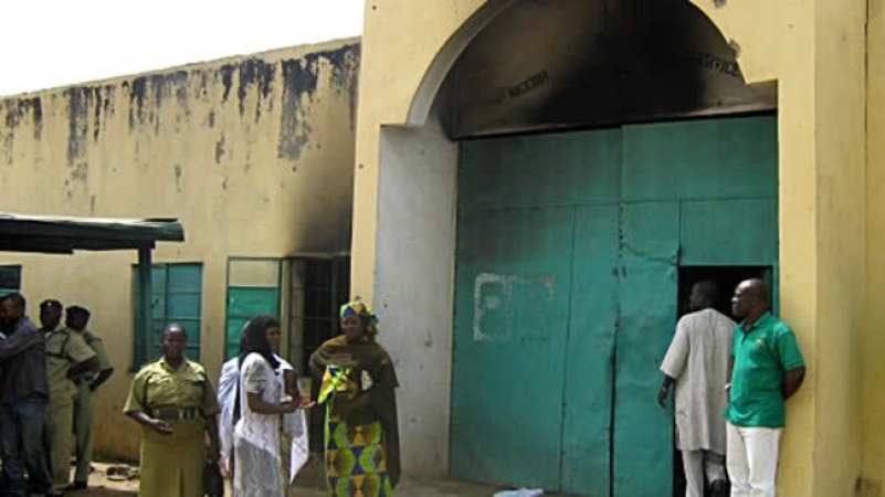 70-year-old man remanded ?for stabbing Police prosecutor to death?