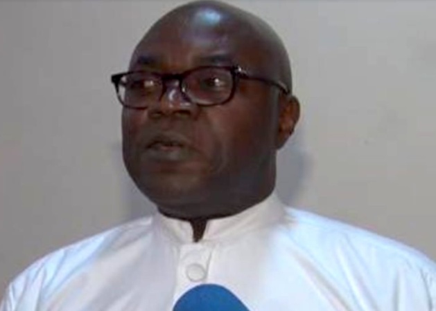Many academic staff in Nigerian universities abandon students to themselves without necessary guidance ? Professor alleges