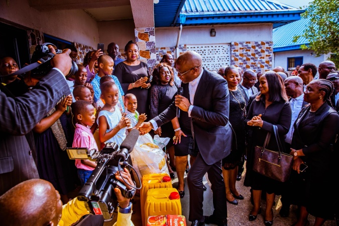  Deputy Speaker awards scholarships to two orphans