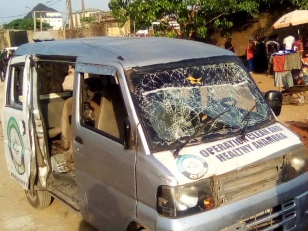 Thugs beat up Anambra anti-tout operatives, destroy operational vehicle