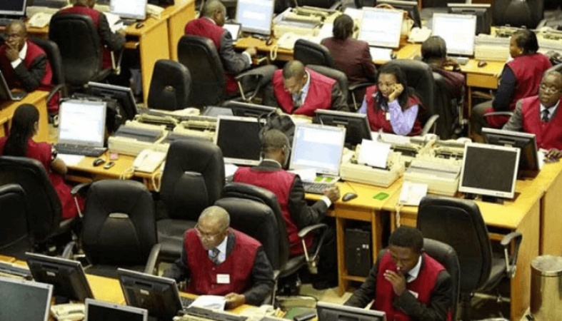 Naira ends week with N30 gain in black market as liquidity improves