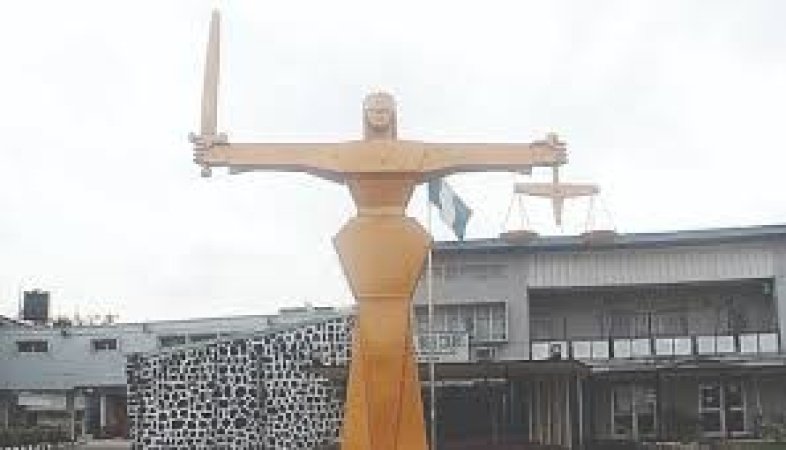 Nigerians express frustration at judiciary?s role in nation?s political morass