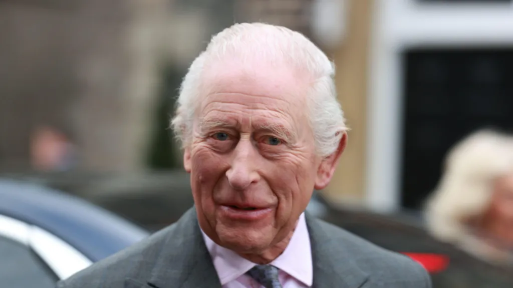 King experiences temporary side effects of cancer treatment