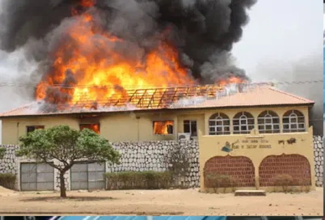 Irate youths set hotel ablaze over mysterious death of lodger