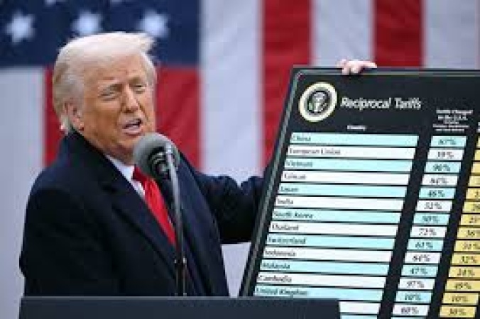 Trump hits ?pathetic? Europe with 20 percent tariffs