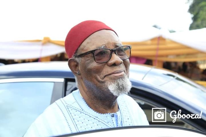 Anambra monarch donates palace to Catholic community