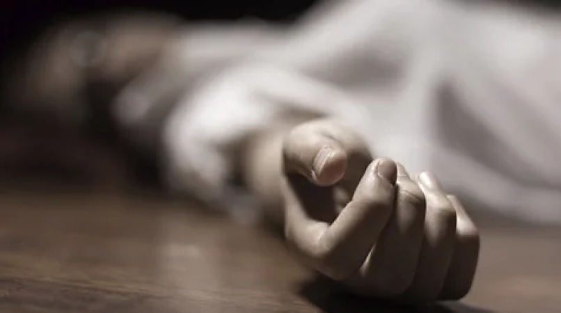 Ex-policeman takes his life after killing two family members, one other