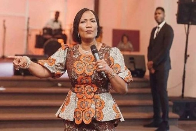Bishop lectures wives on right attitude to sex