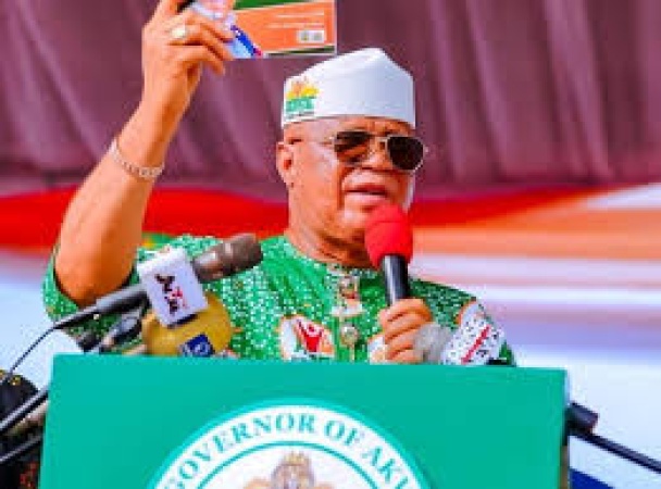 Eno empowers 500 petty traders with N50m grant