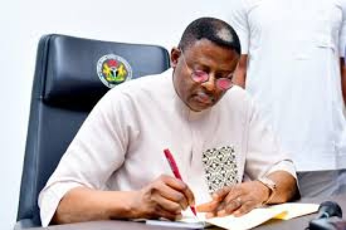Cross River governor, Out, cancels leave extension, resumes duties