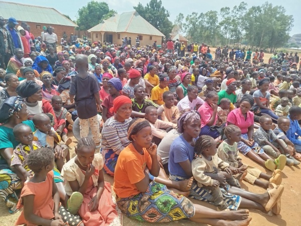 40 confirmed killed, 1,000 displaced as gunmen rampage in Plateau community