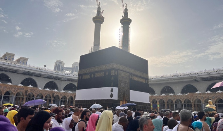 Saudi Arabia imposes visa ban on Nigeria, 13 others ahead of Hajj