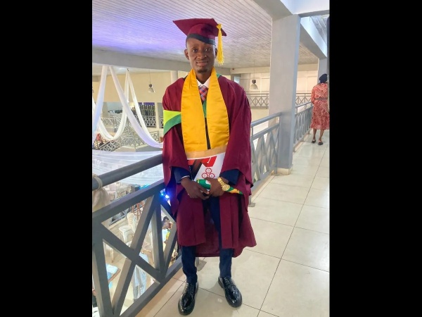 Son of firewood seller emerges best graduating student at Abiola Ajimobi University