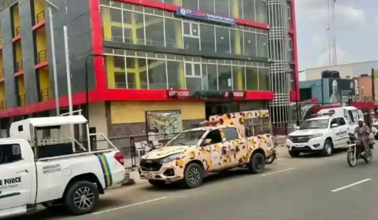 CBEX office in Oyo taken over by police, Amotekun