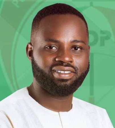 Lawmaker moves motion to proscribe use of cell phones in secondary schools in Oyo State