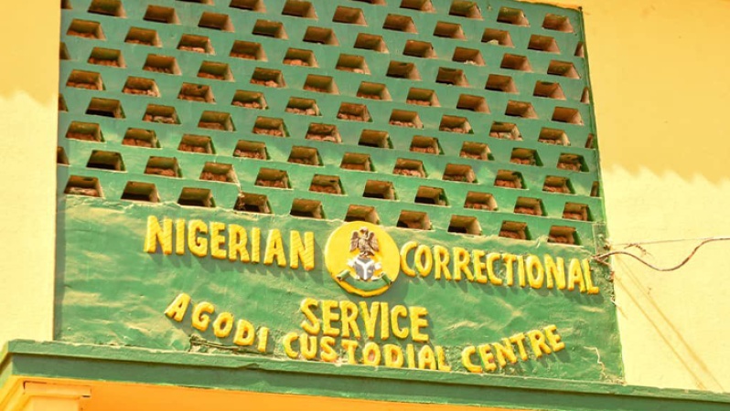 Court remands housewife for beating husband to death