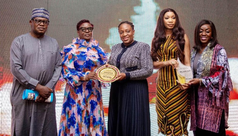 SNEPCo named Major Oil Company of the Year, former MD Elohor Aiboni Amazon of Nigeria?s Oil Sector