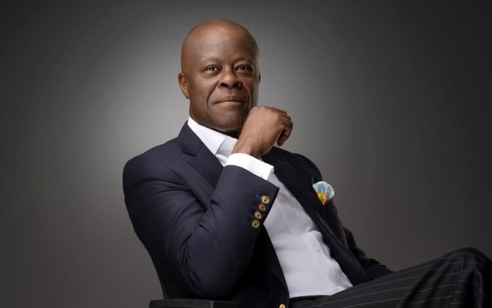 FG secures discounted air fare for travelling civil servants