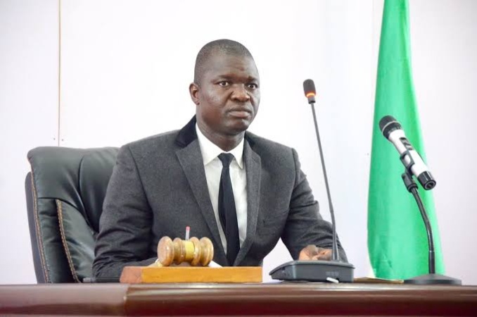 Ilaje Lagos Demolition: Nwifuru disburses N200,000 each to 800 Victims Repatriated to Ebonyi
