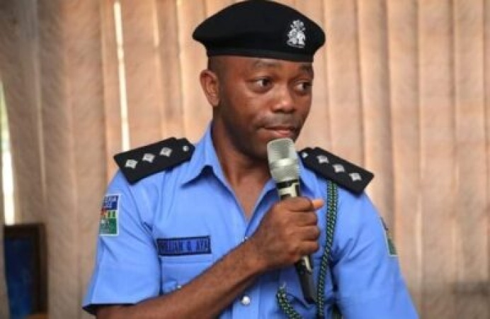 Mystery as two lovers found dead, naked in bed