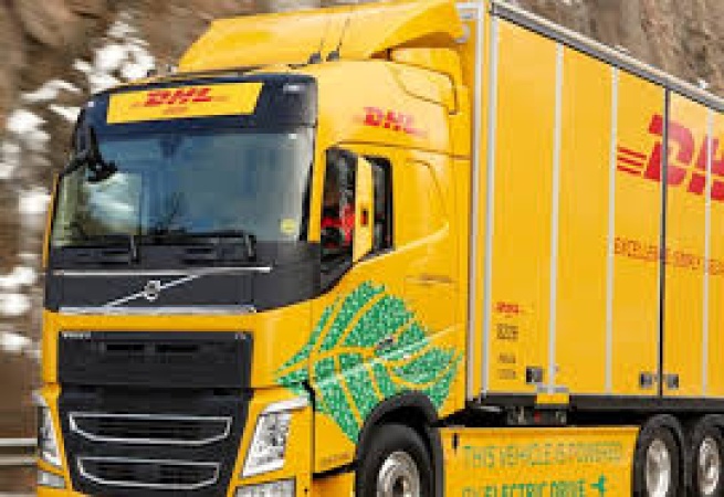 DHL suspends high value US deliveries over tariffs