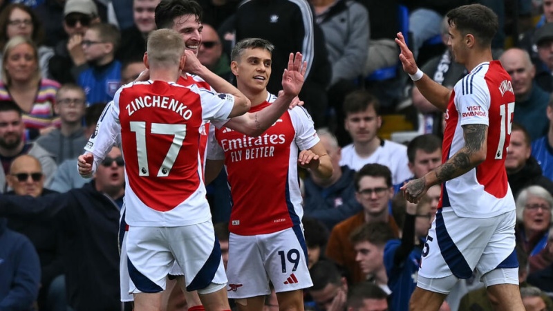  Arsenal stroll makes Liverpool wait for title as Ipswich face relegation