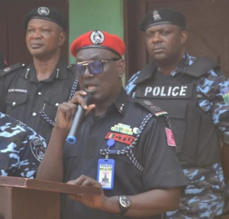 Police apprehend male and female kidnap suspects in Anambra
