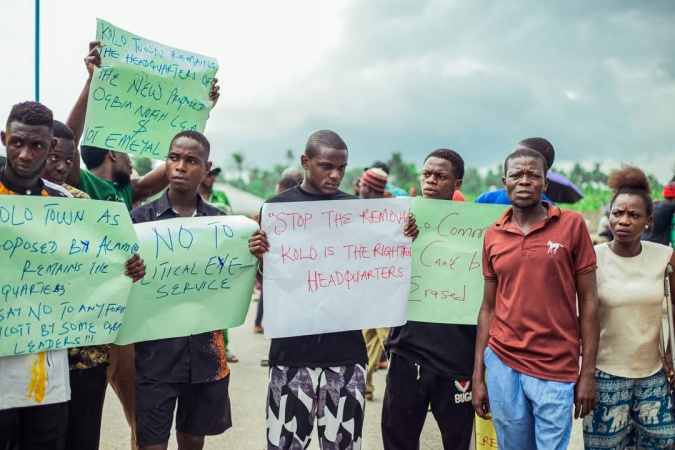 Uneasy calm as Bayelsa Govt relocates RDA Hq from Turnah, Wike?s ally community, to Emeyal