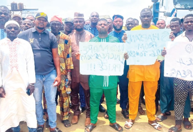 Lagos truck drivers protest sand price hike