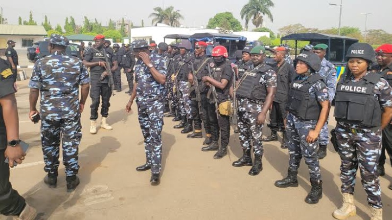 Police raids Abuja crime hotspots, nabs 104 suspects