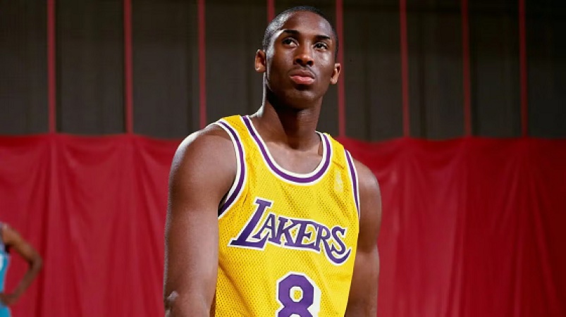 Kobe Bryant?s Lakers debut jersey fetches $7 million at auction