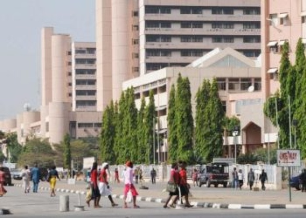 Federal workers demand payment of 5- month wage award arrears
